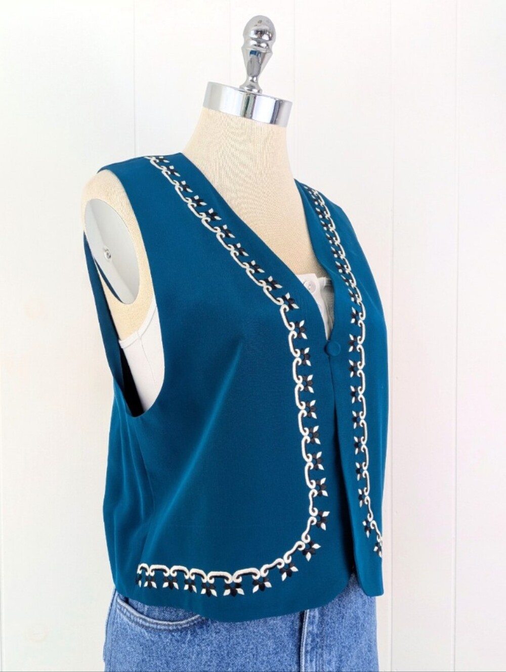vintage Diane Von Furstenberg embroidered silk vest